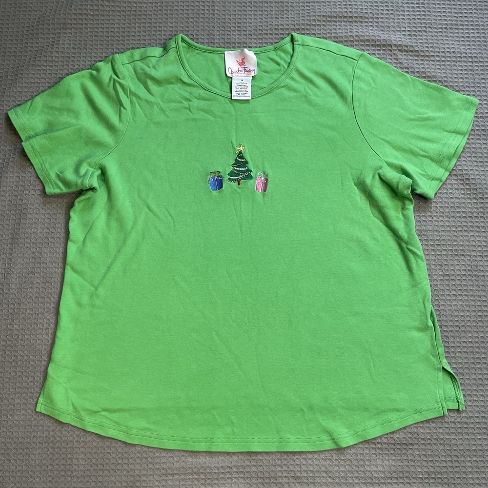 Quacker Factory Christmas Tee Shirt 1X Womens Tree Gifts Beaded Green